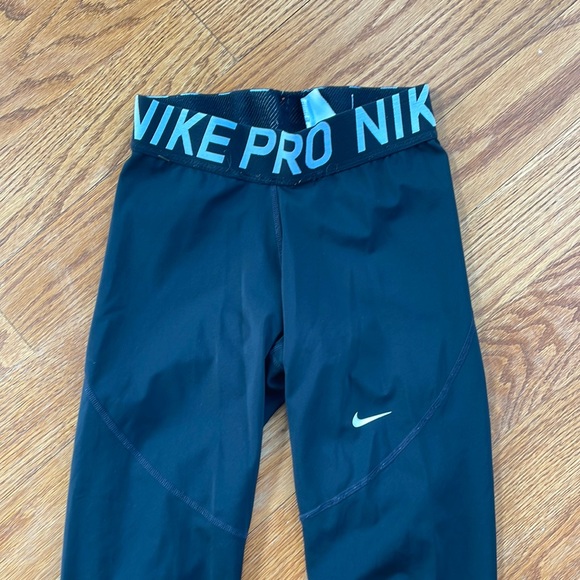 Nike pro drift size small - Picture 3 of 13